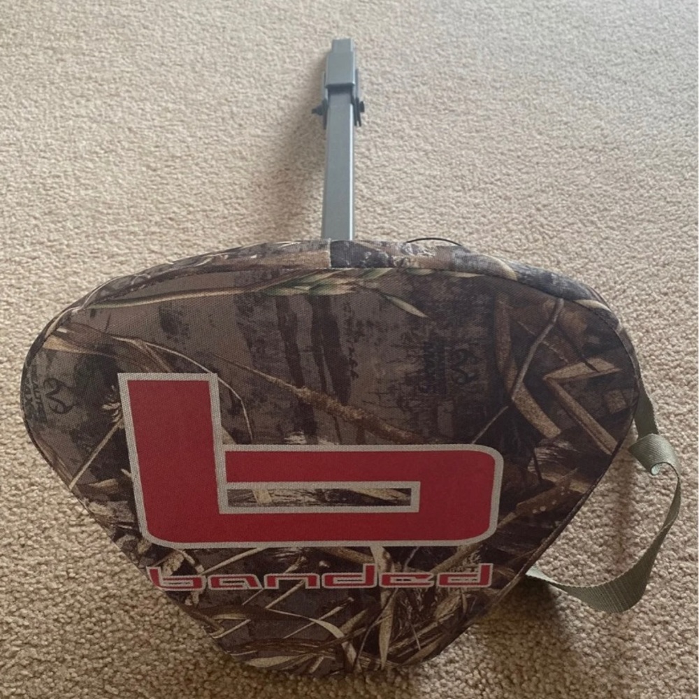 Banded Hunting Stool